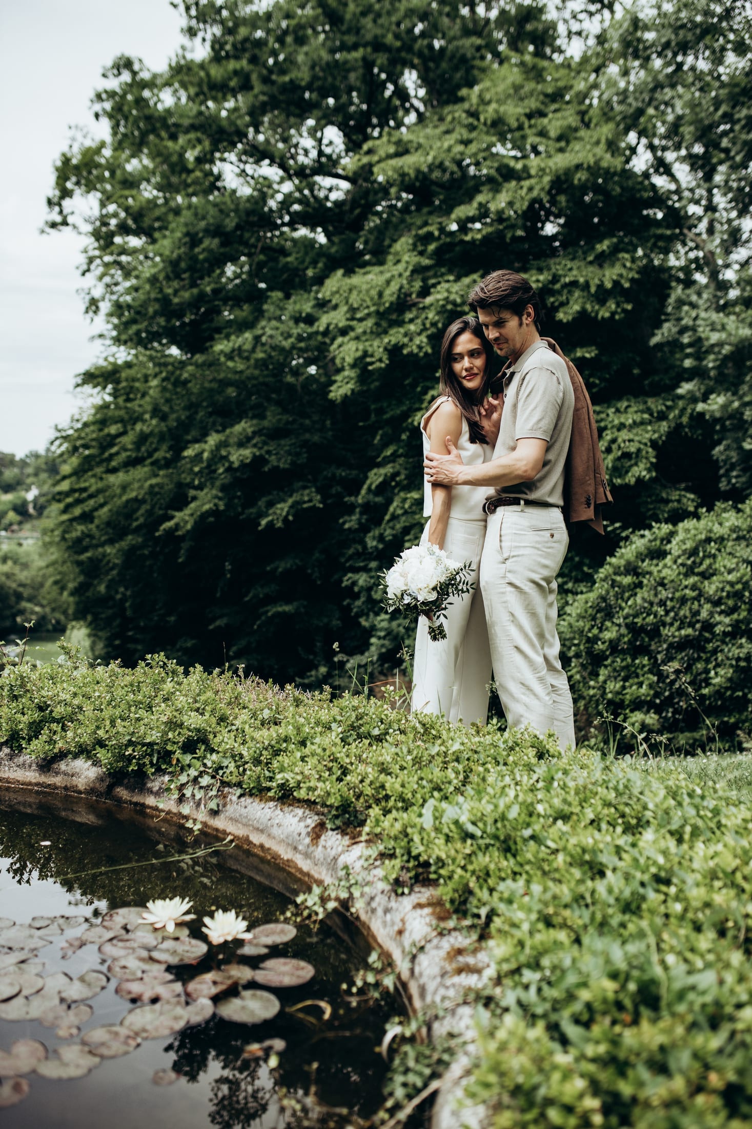 At the Manor — 17 / 35