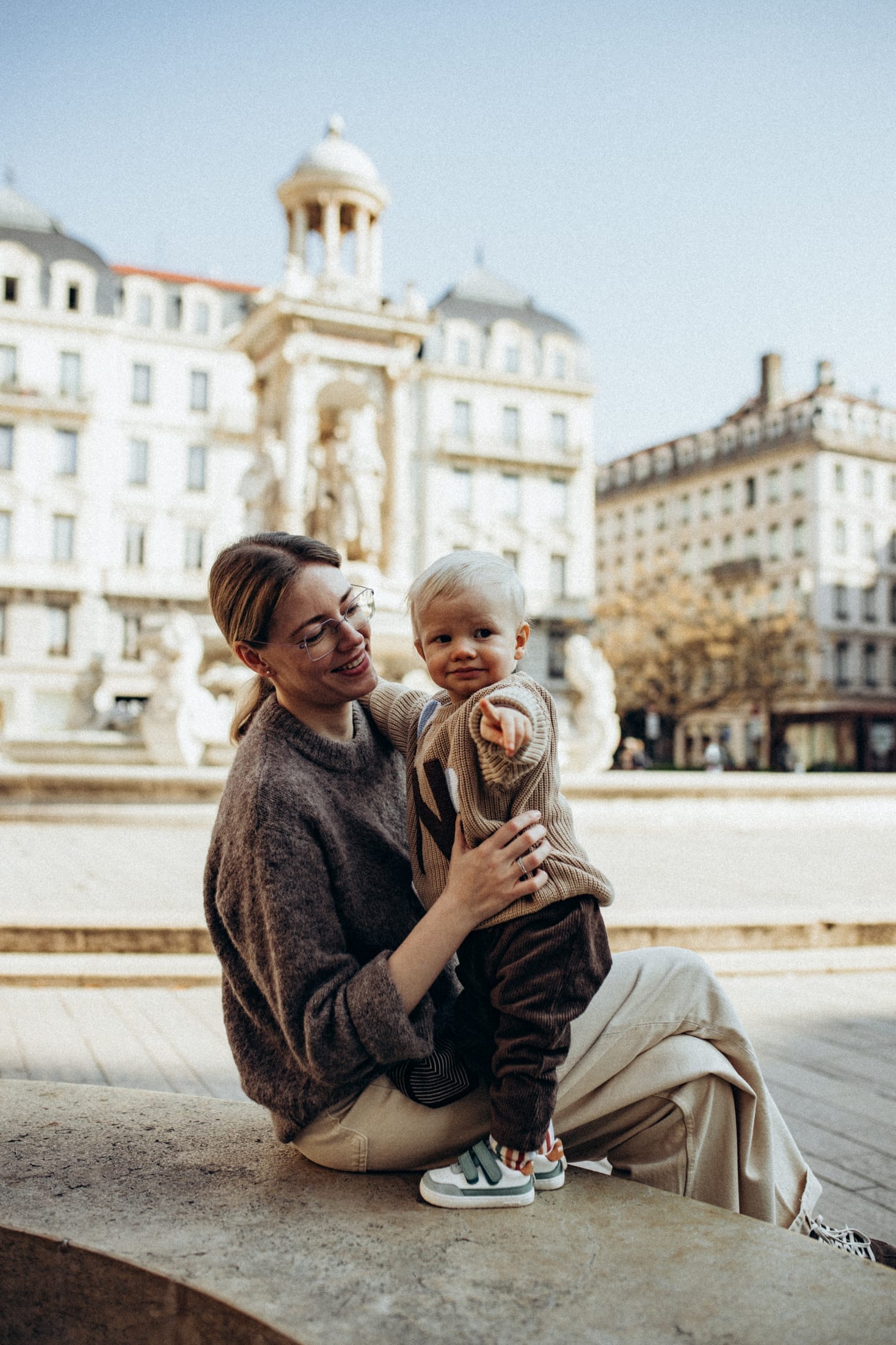 En famille, dans Lyon — 6 / 44