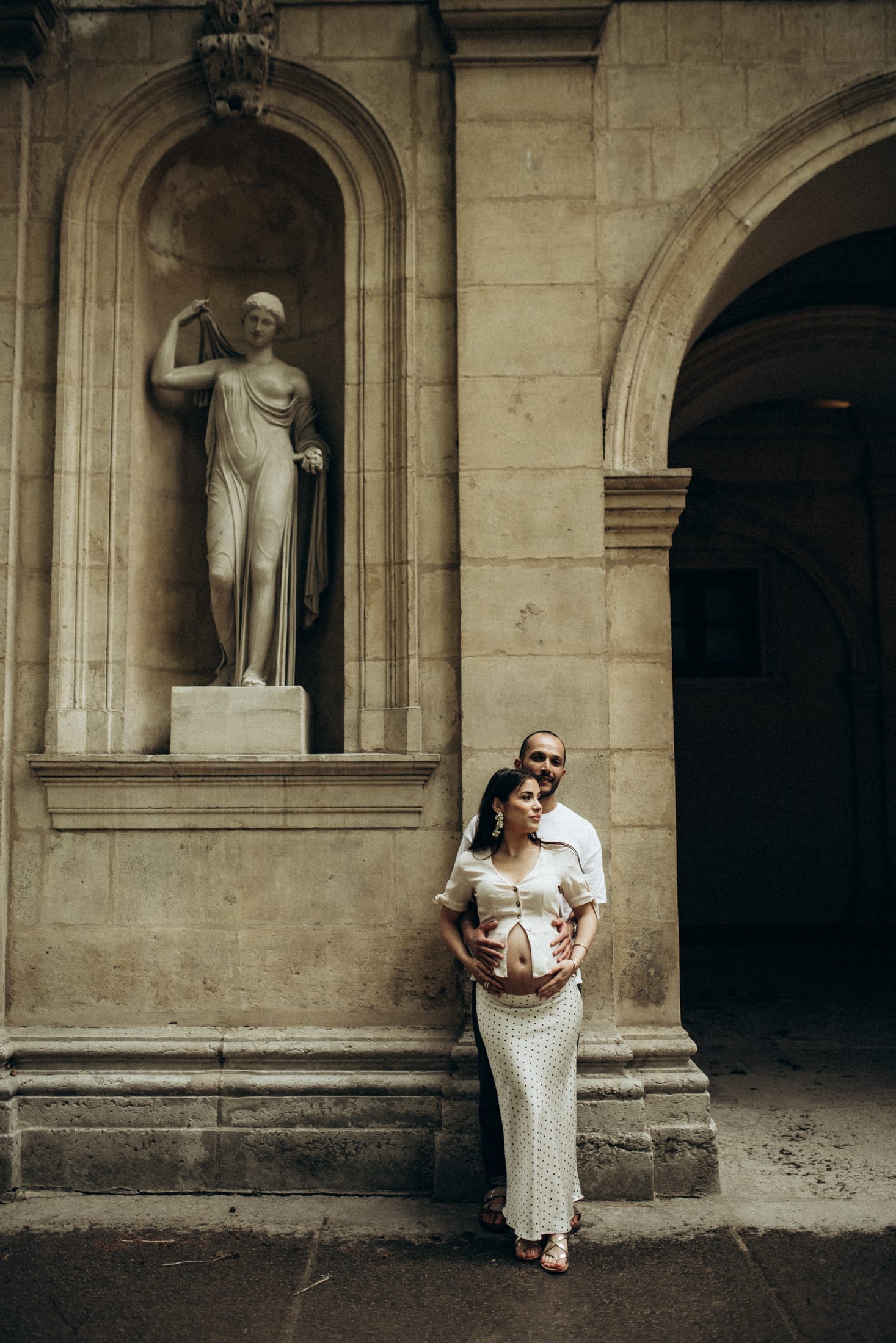 Waiting, in the City — 5 / 25